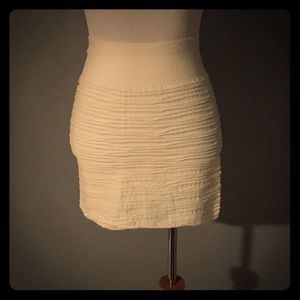 Cream stretchy skirt one size